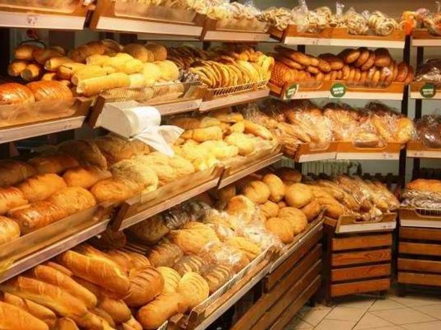 Хлеб сеть магазинов. Хлебобулочные изделия ассортимент. Магазин хлебобулочных изделий. Хлебный отдел. Хлебо булочные изделия.